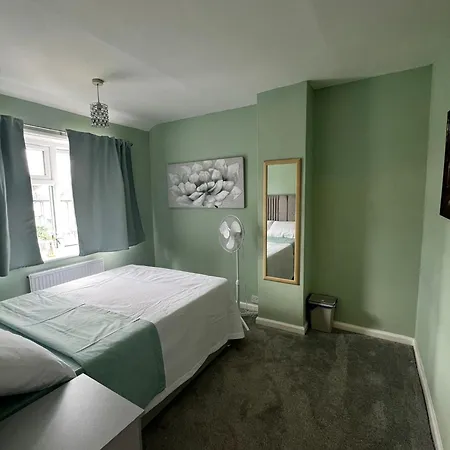 Carol Gasthof Morden (Greater London)