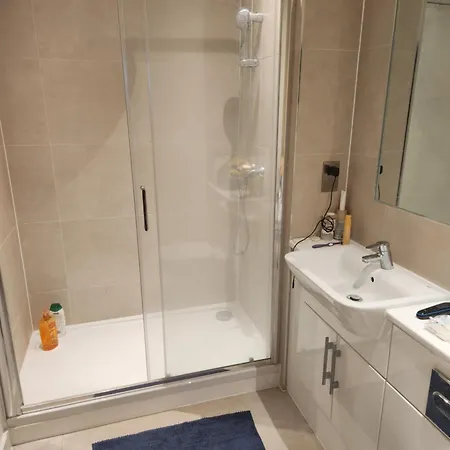 Luxury In London Apartment