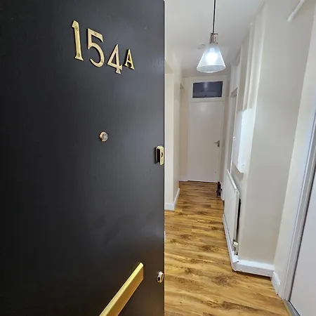 Apartment Newly Decorated 2 Bedroom Flat In South East London