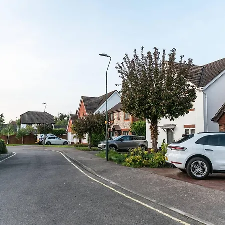 Pass The Keys Gorgeous 4 Bedroom House Near Station Mins To London * Sidcup