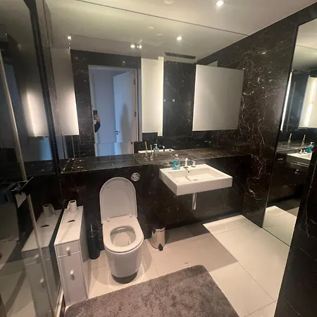 Penthouse In Canary Wharf