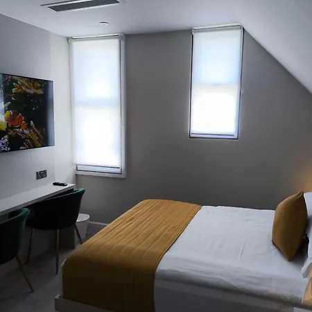 Nox Kensington 4*