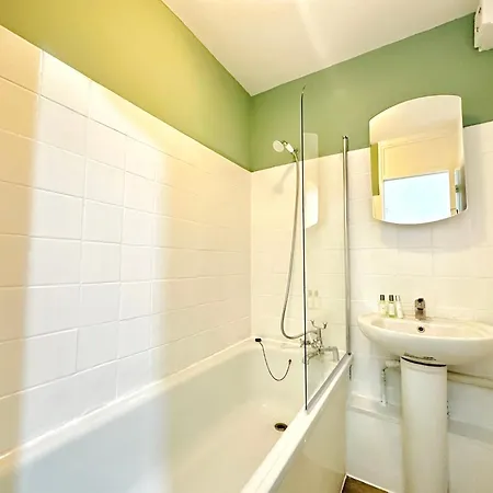 Paddington 3 Bedroom * London