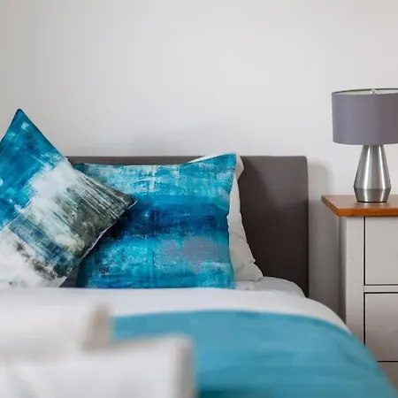 Apartment Modern 1-bed With Panoramic View In