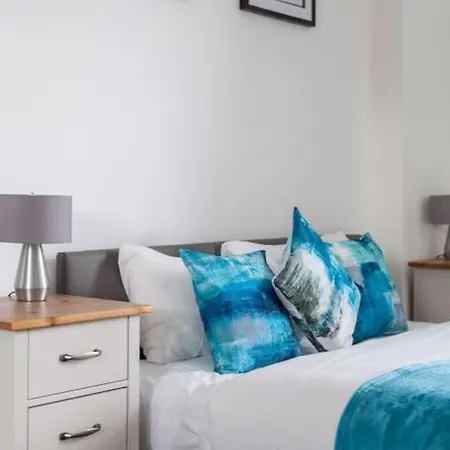 Apartment Modern 1-bed With Panoramic View In