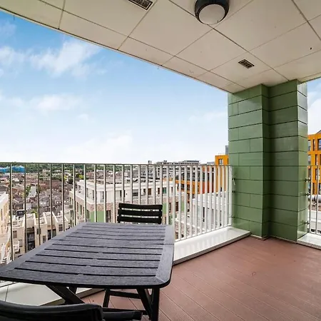 Modern 1-bed With Panoramic View In *