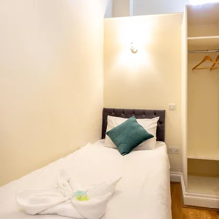 Coronation Hotel 3*