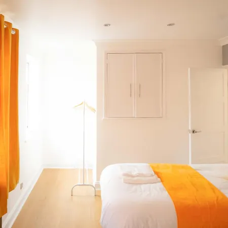Riverside Thames & O2 Arena Retreat - Luxury 2bhk Hébergement de vacances Abbey Wood
