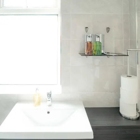 Riverside Thames & O2 Arena Retreat - Luxury 2bhk Hébergement de vacances *