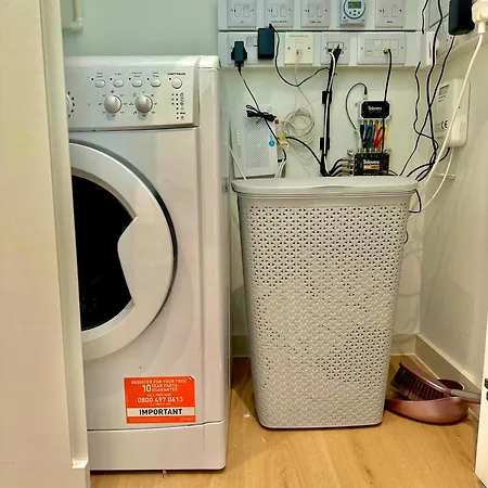 Beautiful View To Canary Wharf , O2 Arena , Near By Excel 3-beds * London