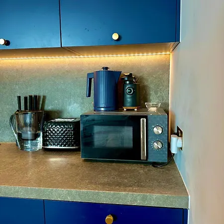 Apartment Beautiful View To Canary Wharf , O2 Arena , Near By Excel 3-beds London