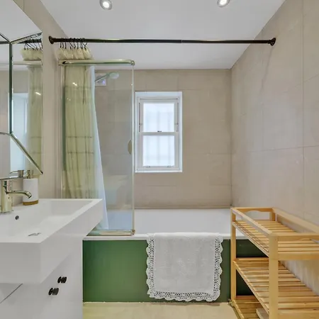 Mews House In Maida Hill With Free Parking *