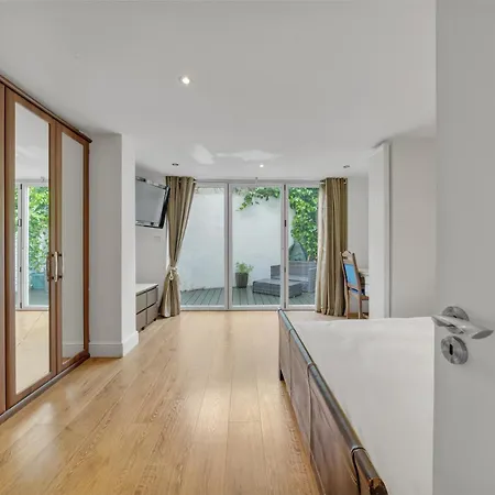 Holiday home Mews House In Maida Hill With Free Parking