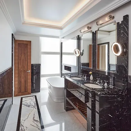 Claridge's, Maybourne Collection London