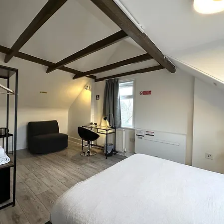 Sleeplicity London Heathrow Hotel Feltham