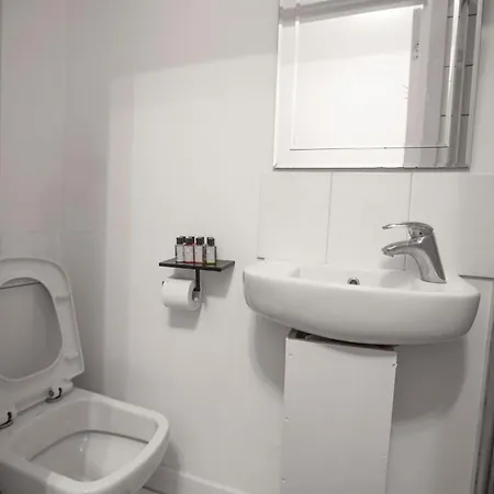 The Finsbury Guest house *
