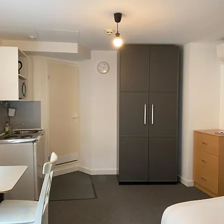 Aparthotel Studio Flat Farringdon London