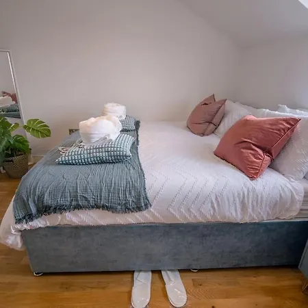 Spacious In * Abbey Wood