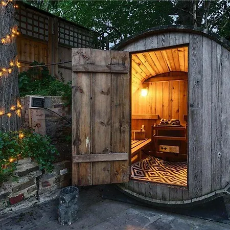 Designer With Spa And Magical Views 5 Bdr *
