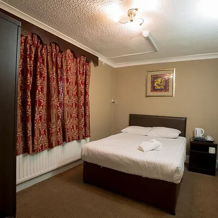 Hotel Banks 2*