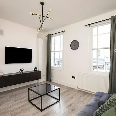 Camberwell - Stylish 4 Bed *