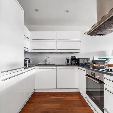 Apartment Deluxe Holborn Two Bedroom *