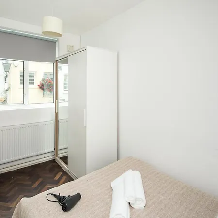 Quirky & Cosy 2bd Mews Flat In Paddington London
