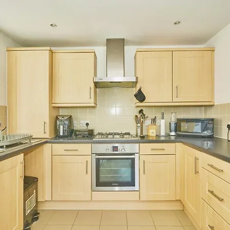 Apartment Amazing 2br Flat In With Balcony Croydon