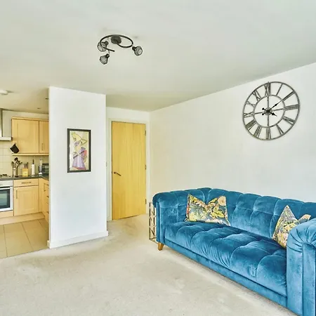 Apartment Amazing 2br Flat In With Balcony