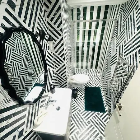 99 Apartment, Trendy Location D Apartment