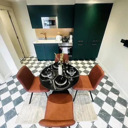 99 Apartment, Trendy Location D