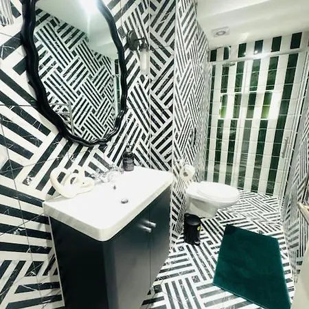 99 Apartment, Trendy Location D