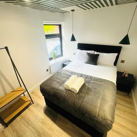 99 Apartment, Trendy Location D