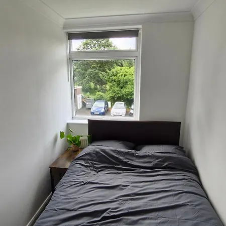 Apartment Bright Spacious Airy 2 Bed Flat