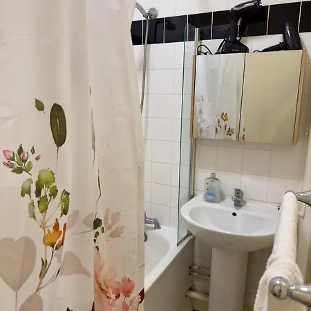 Apartment Budget 2 Bedroom Close To Hyde Park London