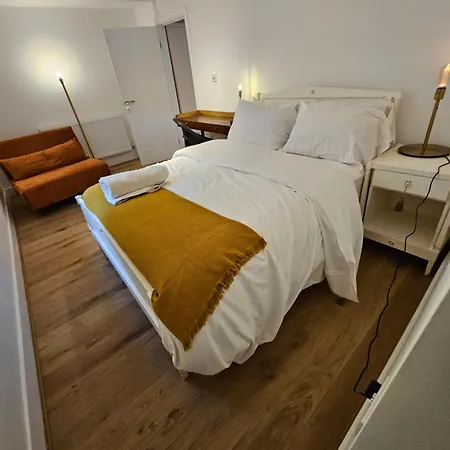 Apartment Mia Residence, Waterloo 4bed Apa