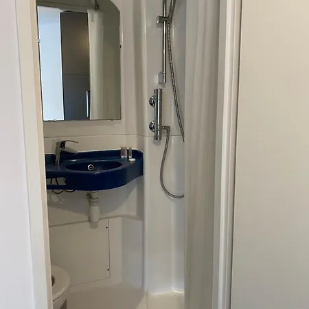 Studio Flat Farringdon London