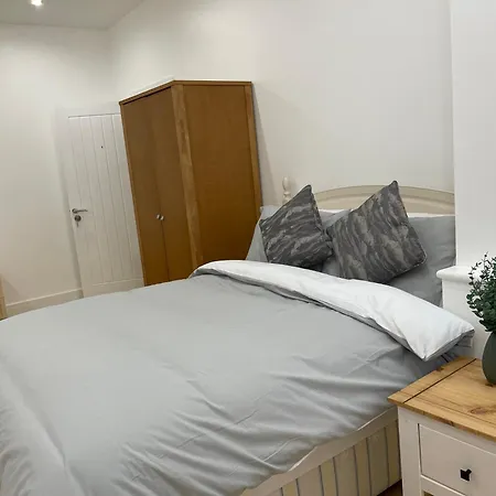 Guest house Lonsdale Place *