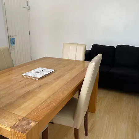Guest house Lonsdale Place