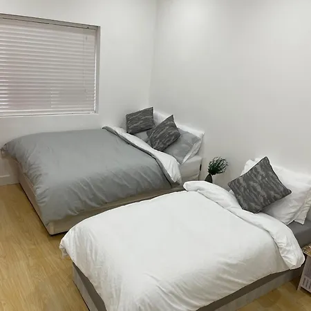Lonsdale Place Guest house