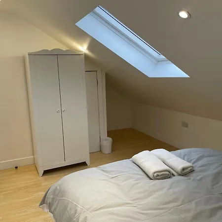 Lonsdale Place Guest house
