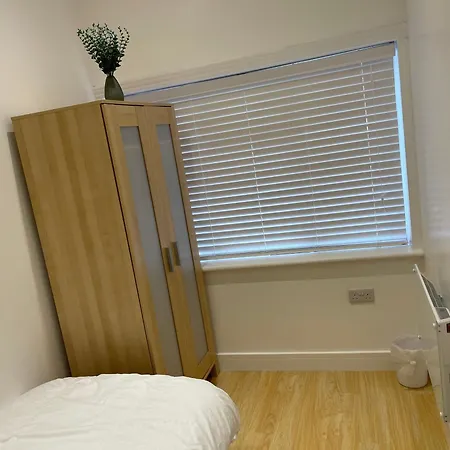 Lonsdale Place Guest house