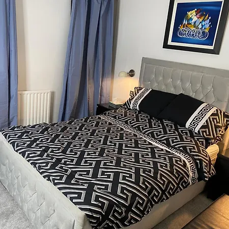 Guest house Sanzzy London *