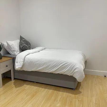 Lonsdale Place Guest house *