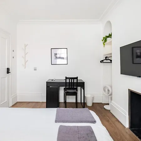 Apartment 195vbr With Private Bathrooms, Shared Kitchen