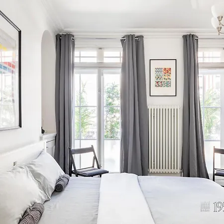 195vbr With Private Bathrooms, Shared Kitchen Apartment *