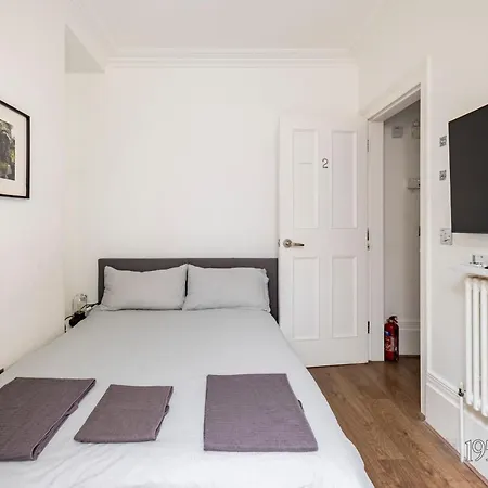 195vbr With Private Bathrooms, Shared Kitchen Apartment
