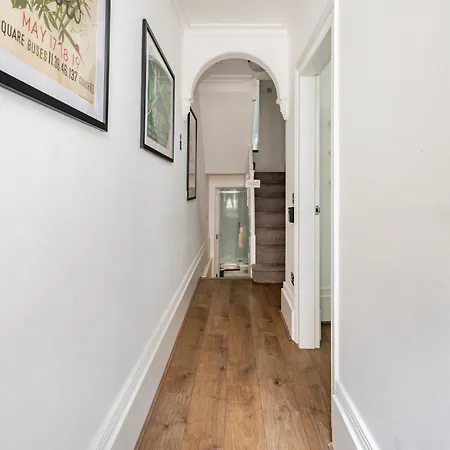 195vbr With Private Bathrooms, Shared Kitchen * London