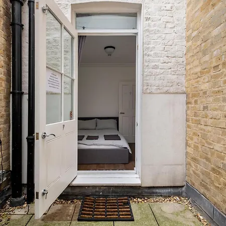 Apartment 195vbr With Private Bathrooms, Shared Kitchen London