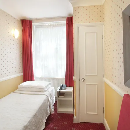Balmoral House 2* Londen